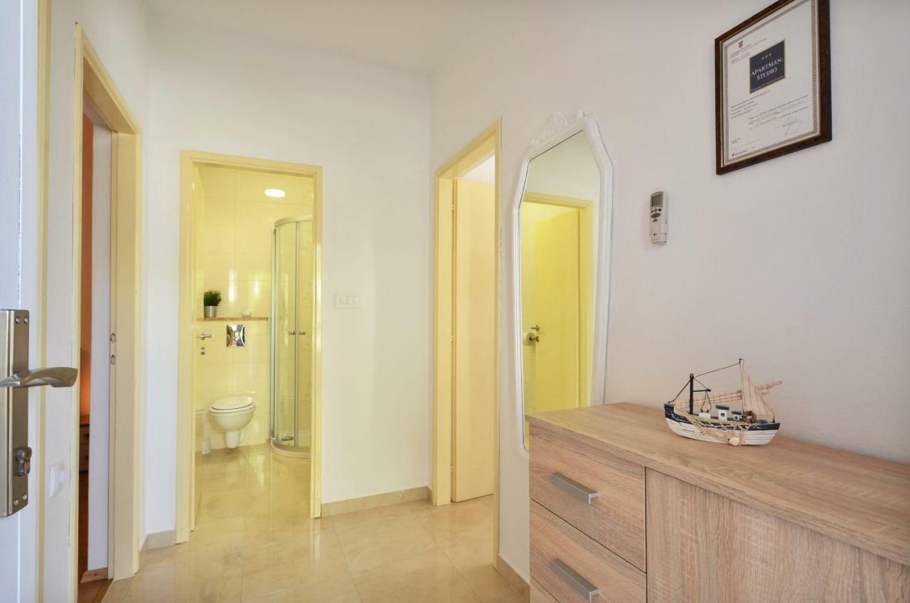 Apartment Jakov Grscica Prizba Exterior photo